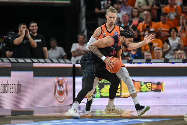 比赛中同样 比赛中同样